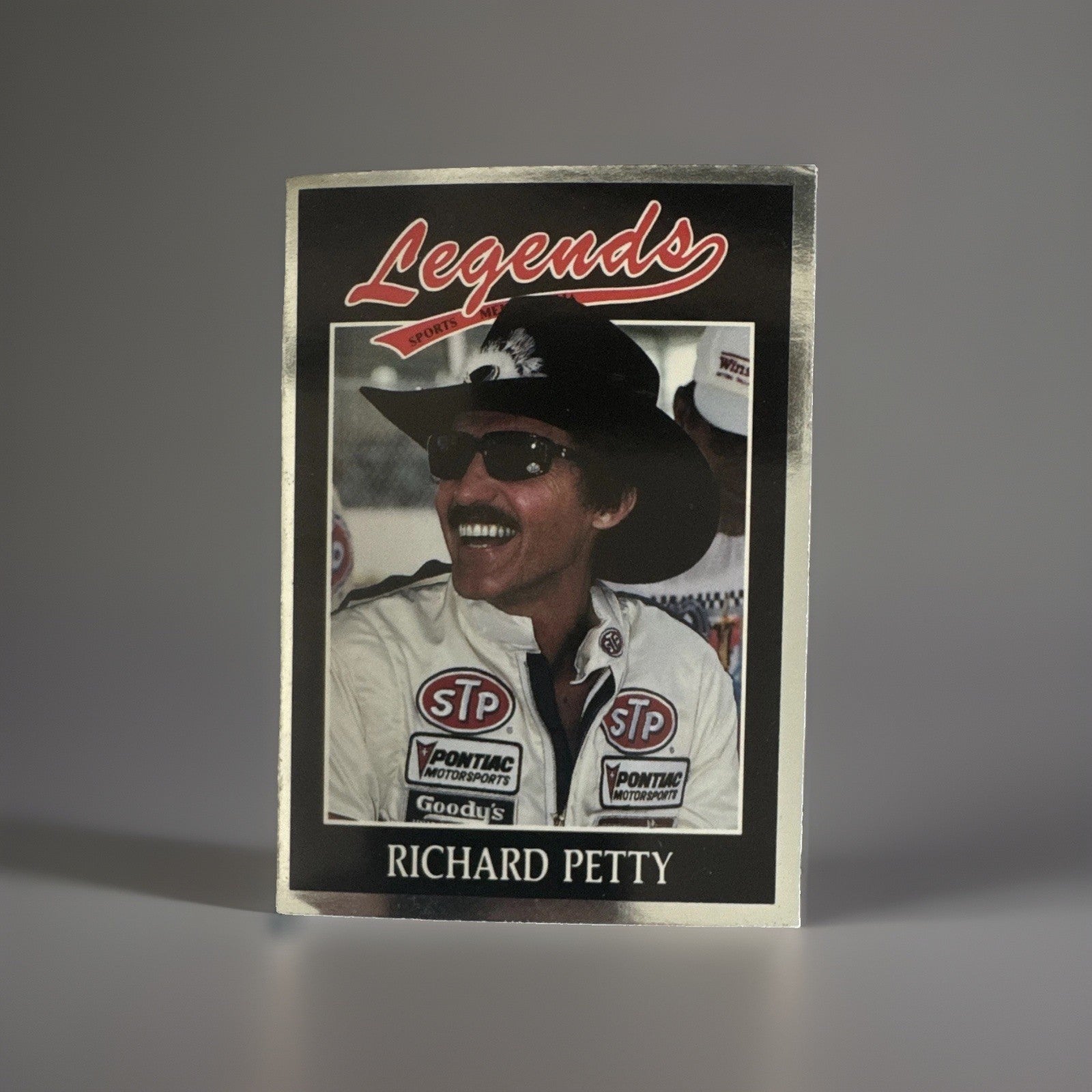 1991 Legends Sports Memorabilia Richard Petty #40 NASCAR Racing Card STP King