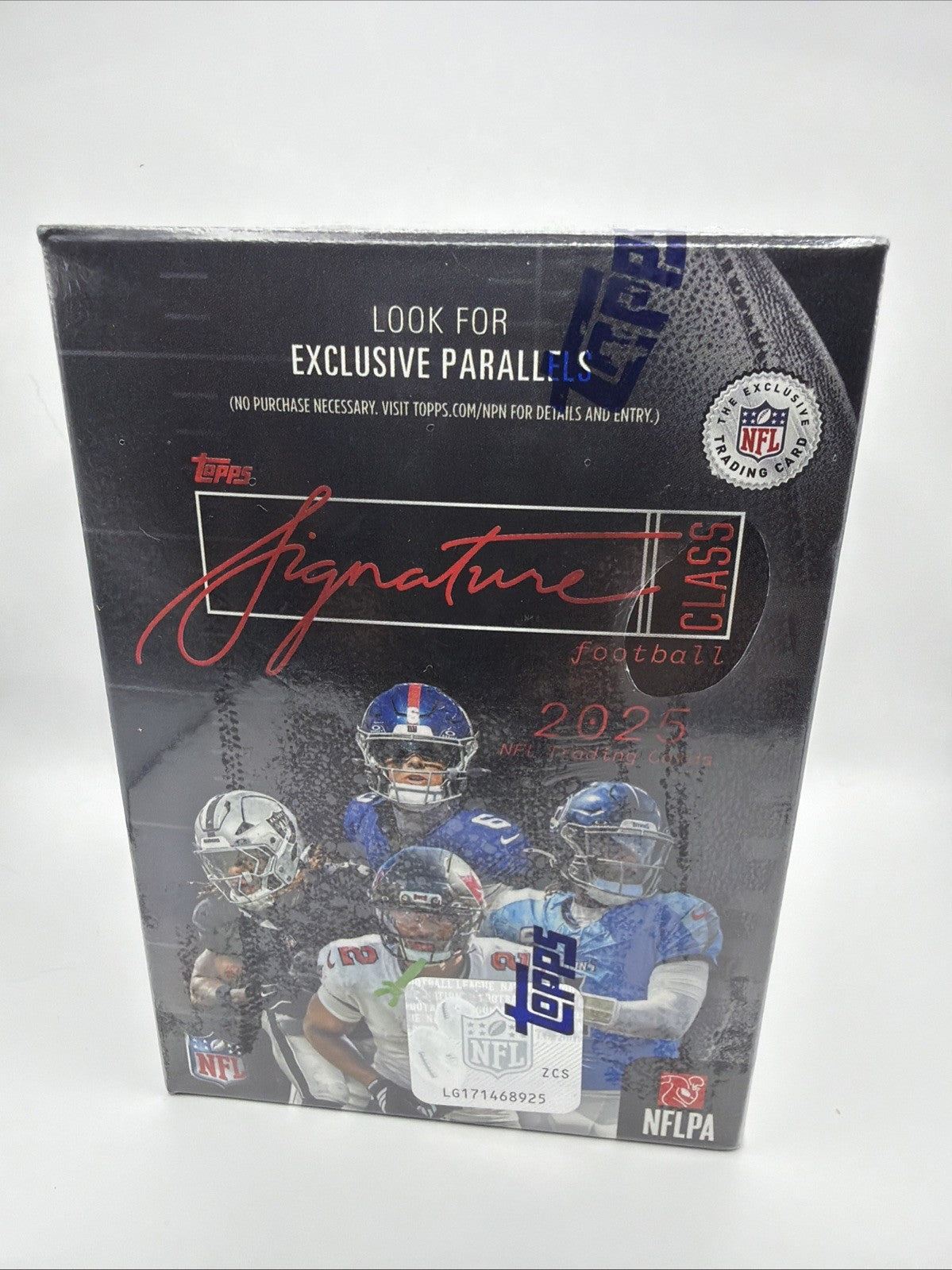 2025 Topps Signature Class Football Value Box 42 Total Cards FACTORY/SEALED